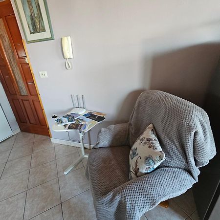 Apartment Neven Rovinj Parking Place Esterno foto