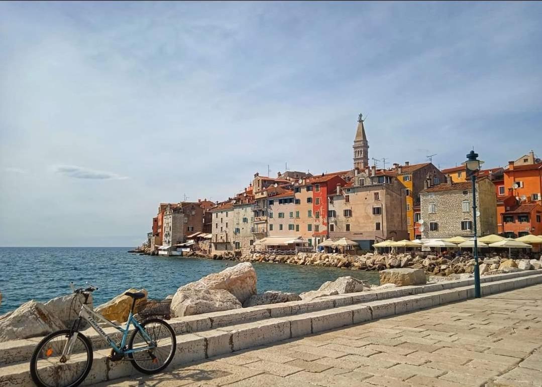 Apartment Neven Rovinj Parking Place Esterno foto