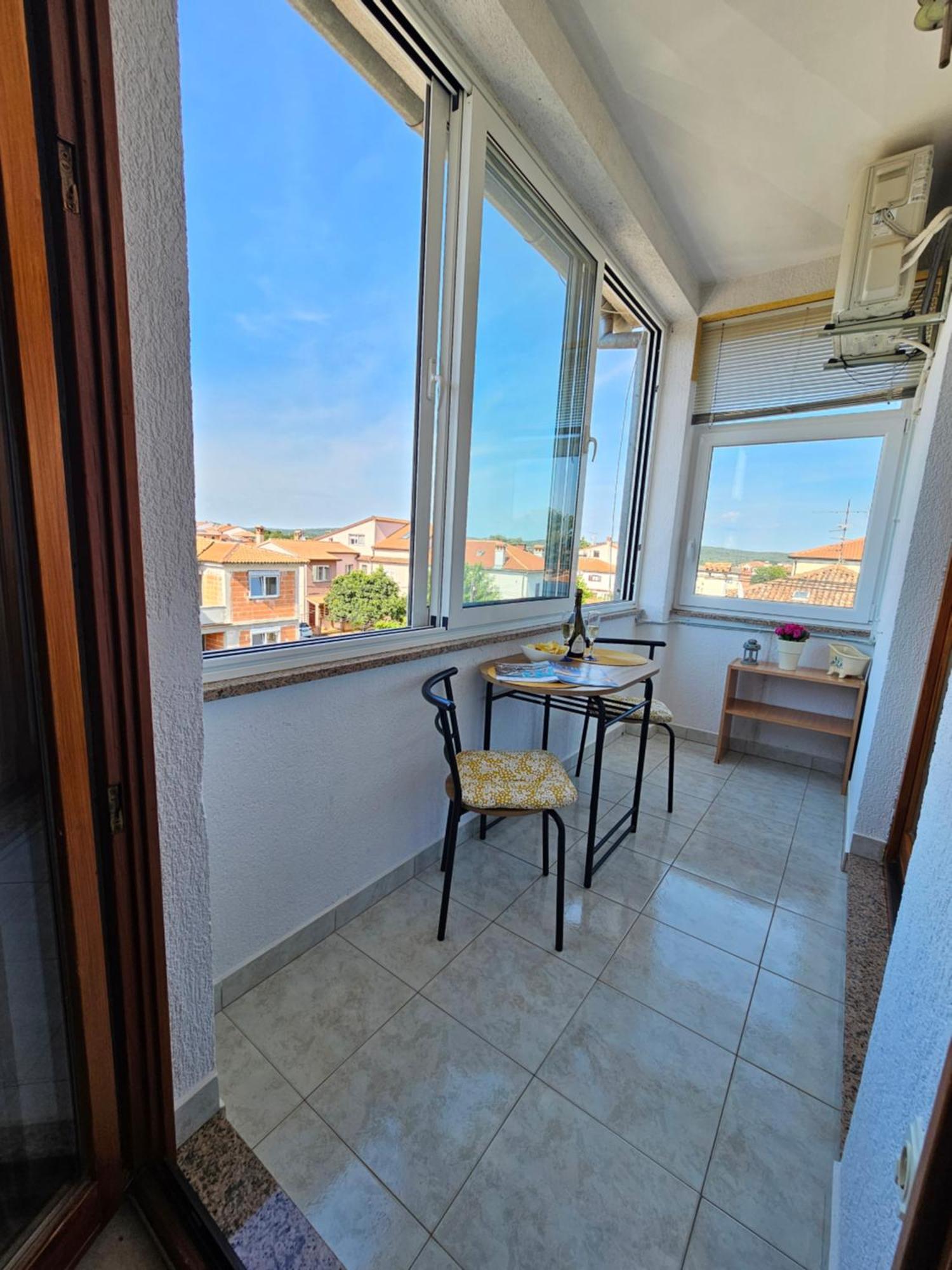 Apartment Neven Rovinj Parking Place Esterno foto