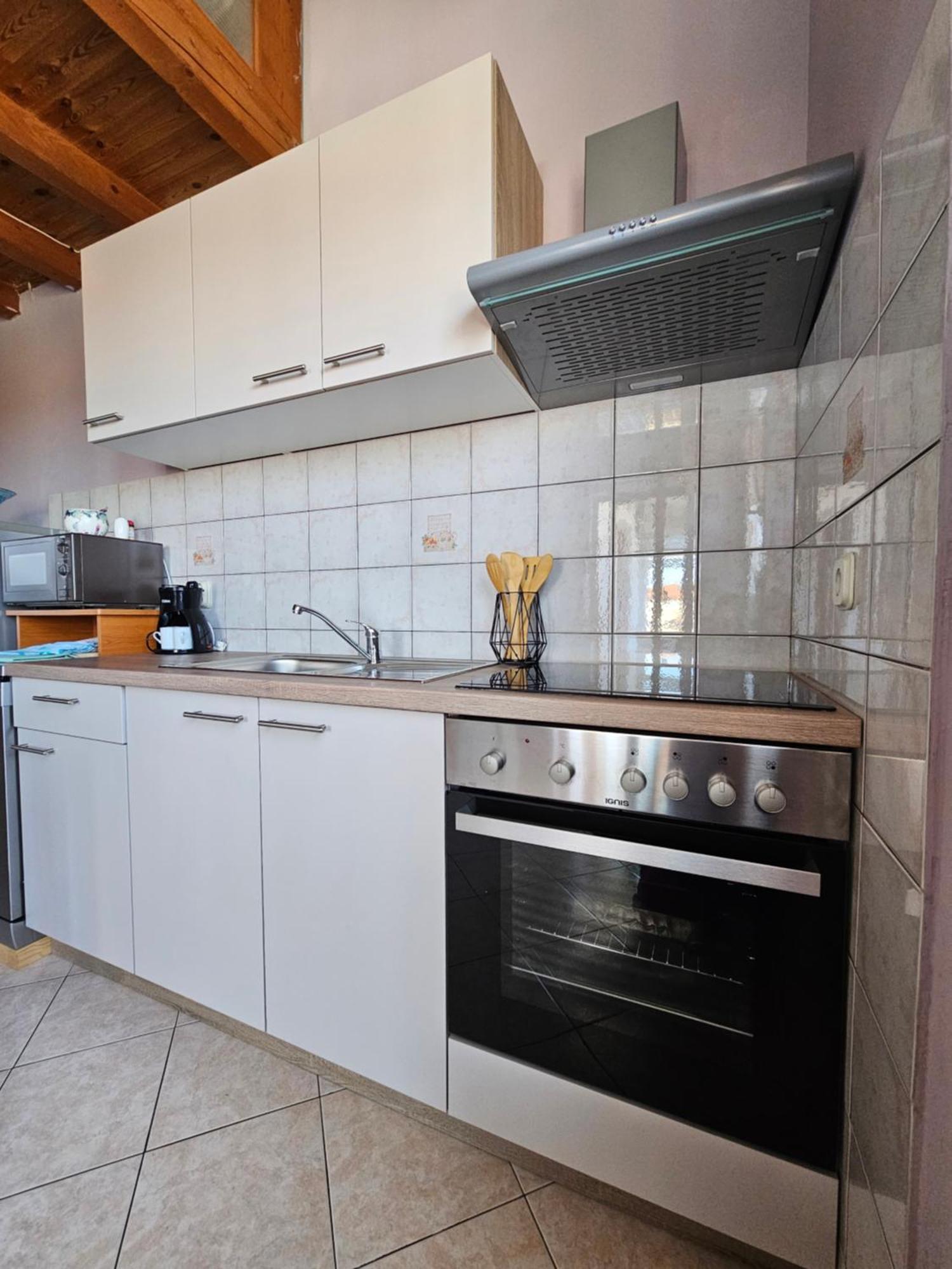 Apartment Neven Rovinj Parking Place Esterno foto