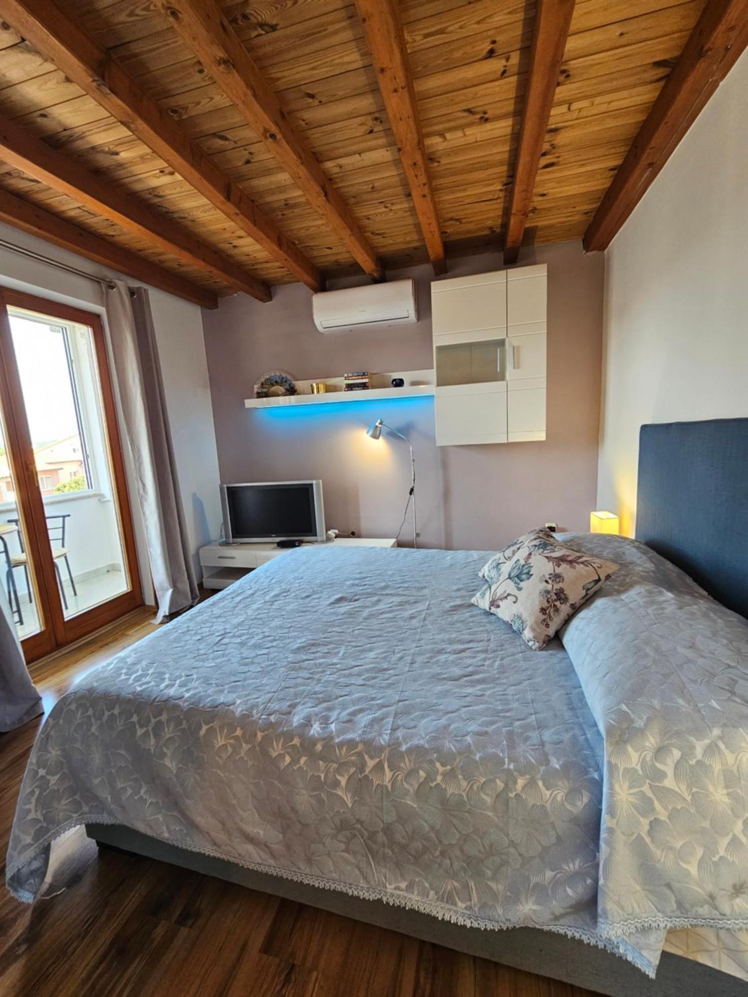 Apartment Neven Rovinj Parking Place Esterno foto